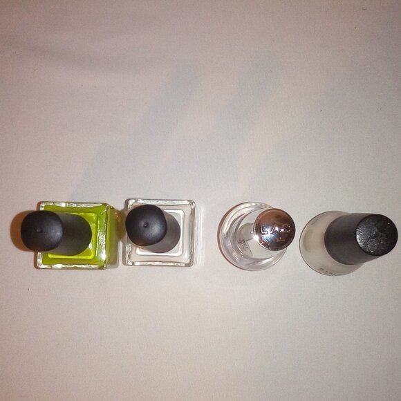 Nail Polish Bundle (4): Nail Color - Seal Your Doom, Boo, Frosting & Tokyo Pearl - Picture 3 of 3